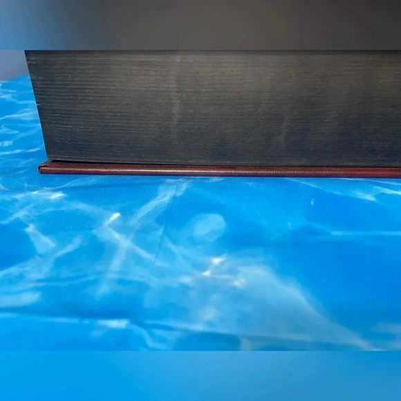 The Sandman Omnibus Volume II - Neil Gaiman - Perfect Condition, Never Used/Read - Picture 9 of 15